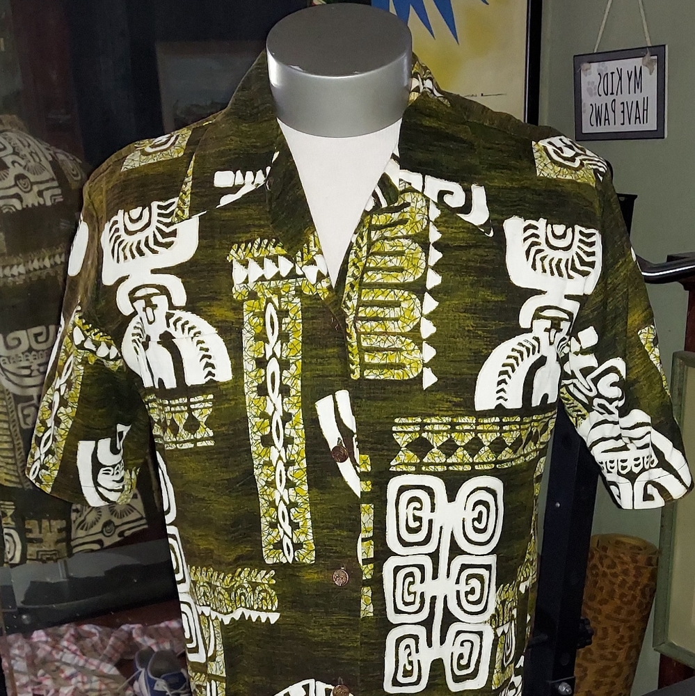 Vintage 1960's men's Andrade Hawaiian Shirt in dark green, white, and yellow